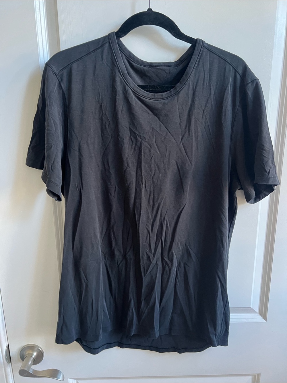 lululemon athletica Men's Black Short Sleeve Crew Tee